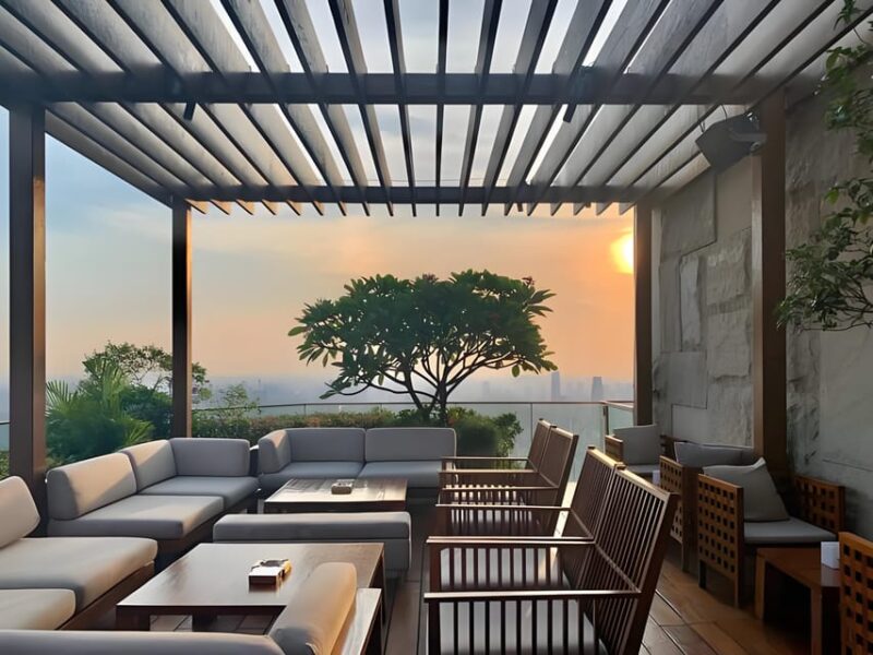 Guangzhou: 70 Floor Rooftop Openair Bar, Sunset & Light Show - Pricing and Booking