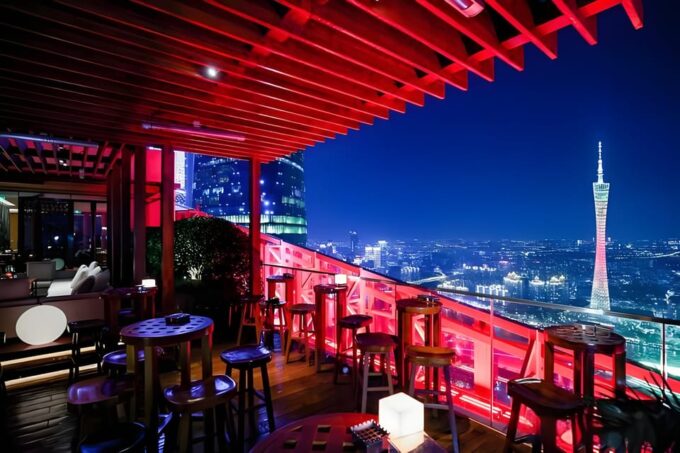 Guangzhou: 70 Floor Rooftop Openair Bar, Sunset & Light Show - The Sum Up