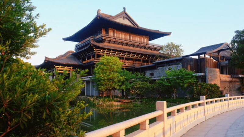Guangzhou: Cultural Center Admission - Who Will Enjoy This?