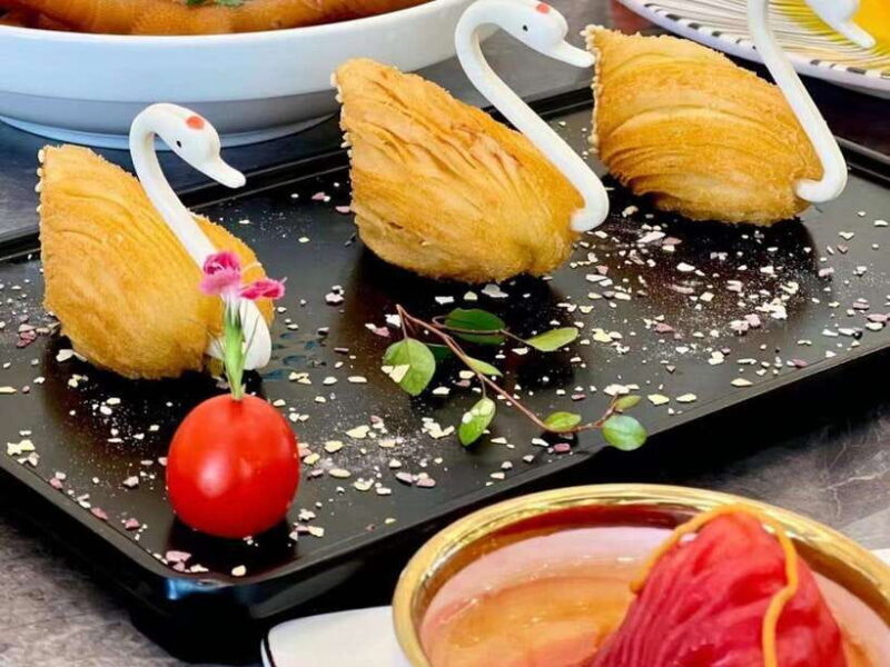 Guangzhou: Morning Tea, Cantonese Opera, and Food Tour - Key Points