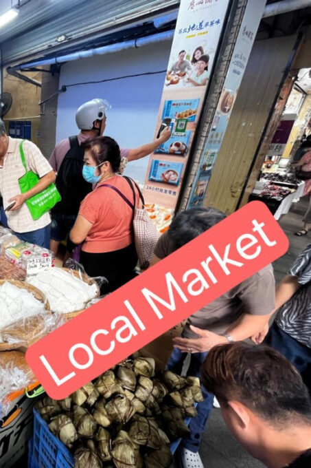 Guangzhou Private Tour: Xi Guan Old Town Culture&Local Food - Liwan Lake Park and Yongqing Square