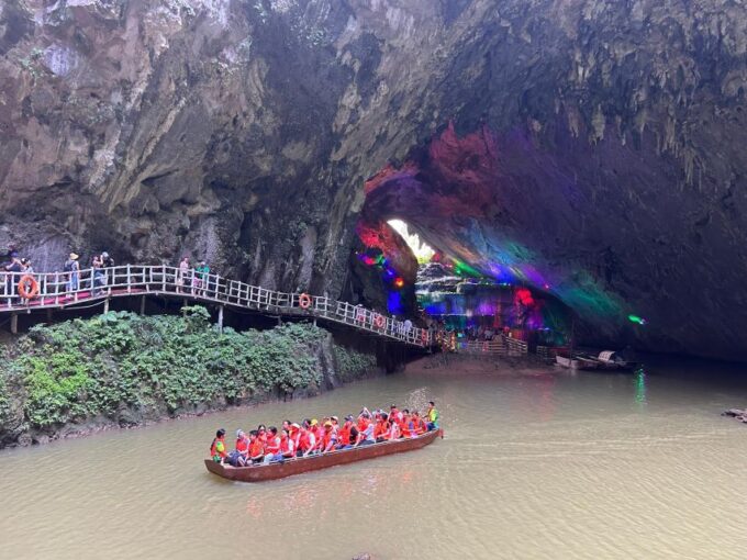 Guangzhou to Yingxi Corridor and Cave Fairland PRI Day Tour - Included Services