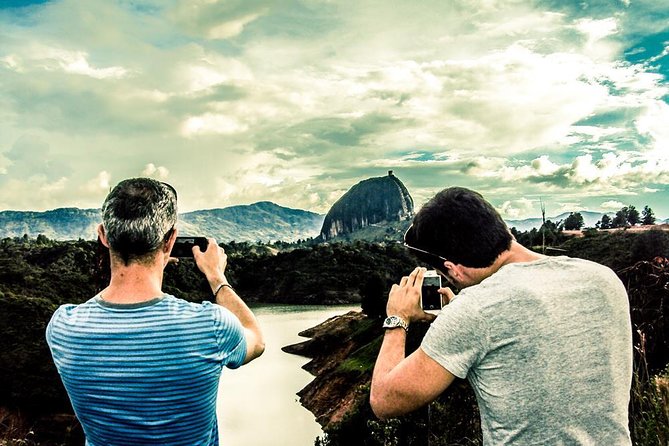 Guatapé Town, Coffee Farm and the Rock - Meeting and Pickup Details