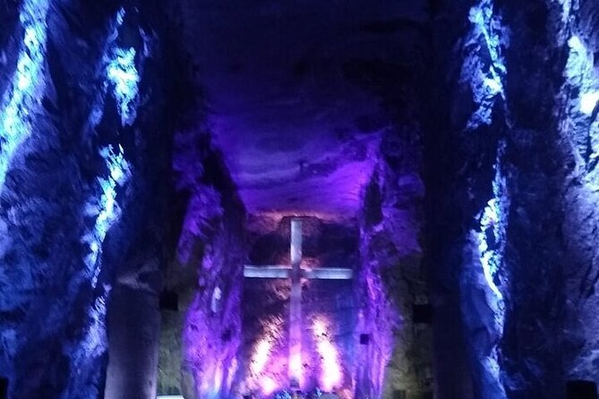 Guatavita Lagoon and Zipaquira Salt Cathedral Private Tour - Highlights of Guatavita Lagoon