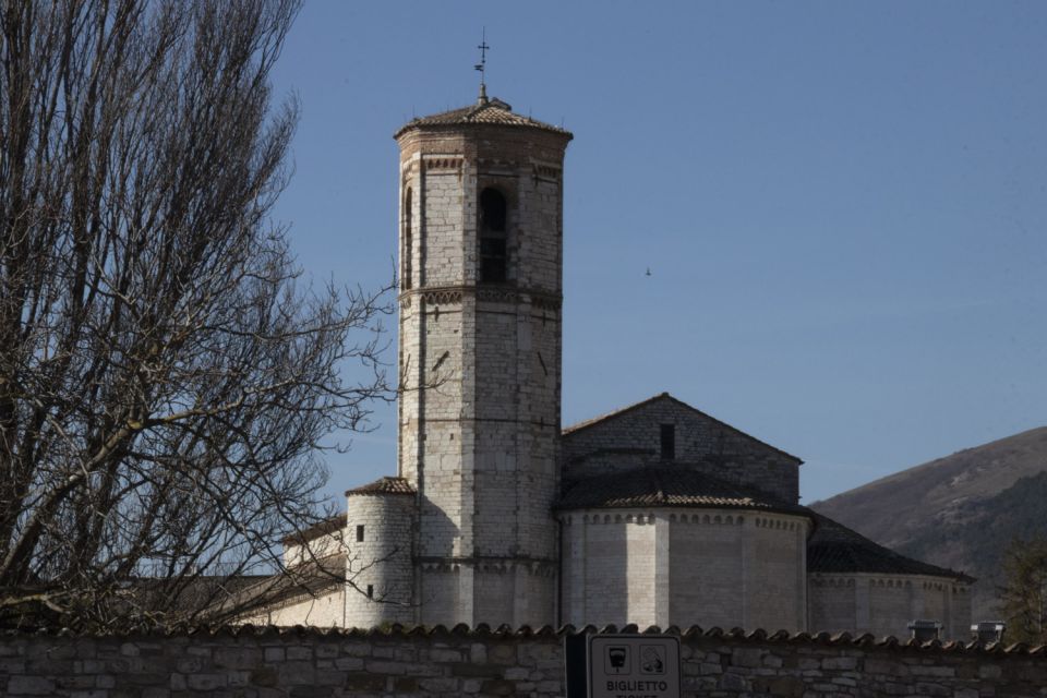 Gubbio: Old Town Guided Walking Tour With Piazza Grande - Key Points