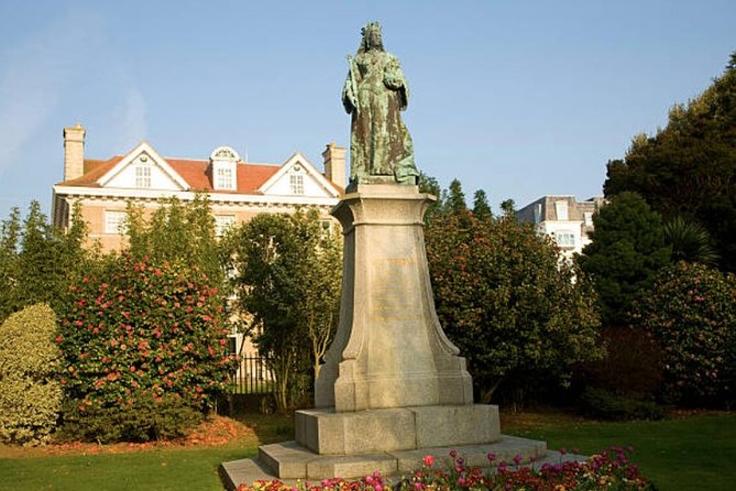 Guernsey Coastal Small Group Tour - Cultural Insights