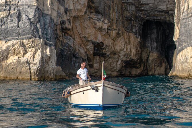 Guided Boat Tour of the Gulf of Poets - Who Would Love This Tour?