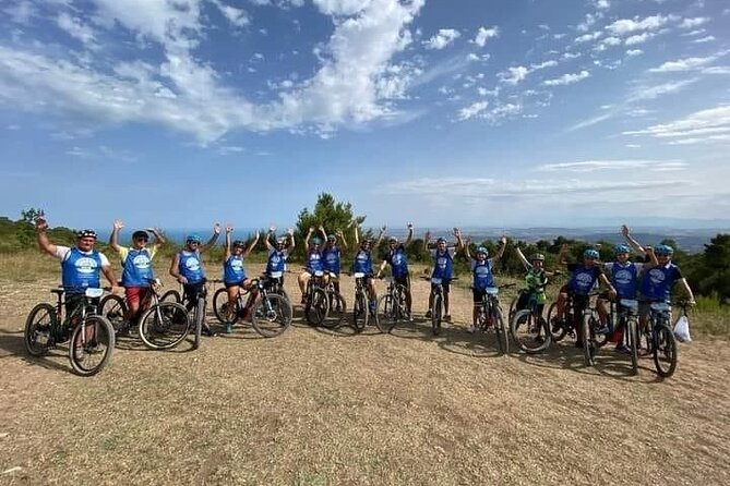 Guided E-Bike Tour With Food and Wine Tasting. - Discover the Regions Wines