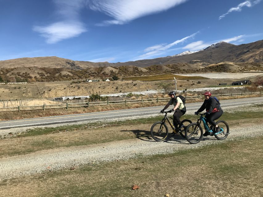 Guided E-Bike Wine Tour Ride to the Vines - Languages and Group Size