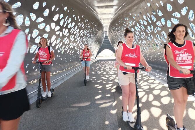 Guided E-kickscooter tour: The big five of Antwerp - An In-Depth Look at the Antwerp E-kickscooter Tour