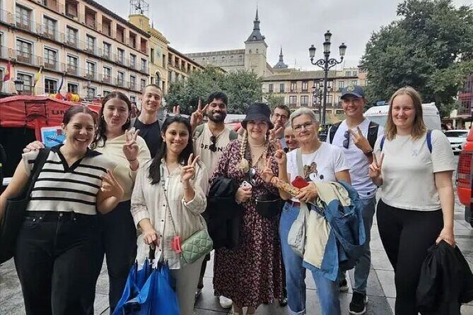 Guided English walking tour to the monuments of Toledo - Guides and Group Size