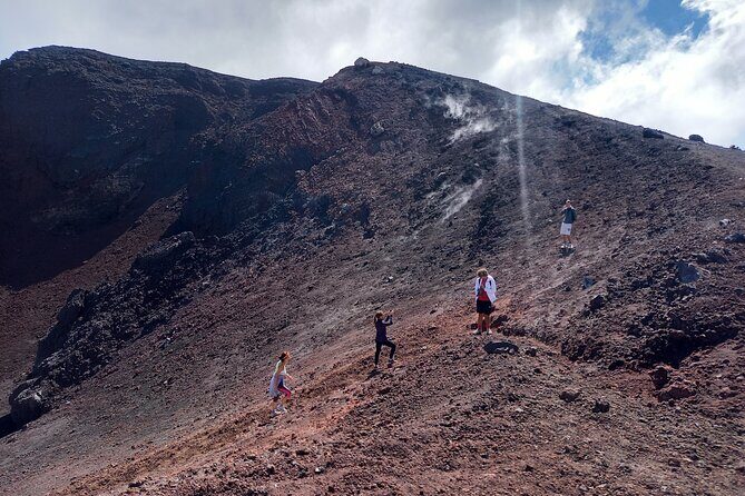 Guided Etna Tour in the morning with pick-up from Catania - Who Should Consider This Tour?