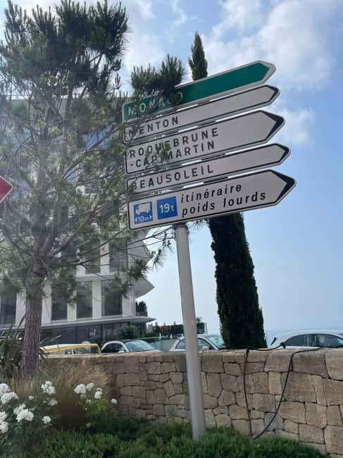 Guided Ferrari Tour: Monaco & Èze from Villefranche sur mer - An In-Depth Look at the Experience