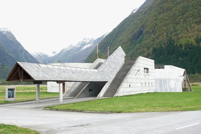 Guided Fjord & Glacier Tour - From BERGEN - Communication and Recommendations