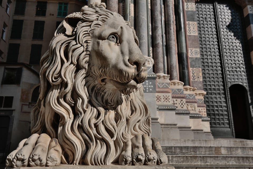 Guided Food Tour With Wine Tastings in Genoa - Main Stop: Cantine Di Colombo