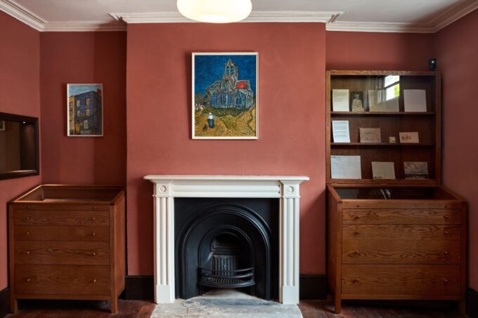 Guided House Tour of Van Gogh House London - Uncovering Artifacts and History
