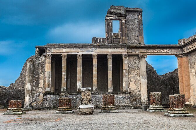 Guided Private Tour in Pompeii - Key Points