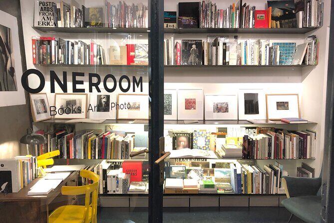 Guided Shared Experience on ONEROOM Books - What to Expect During the Tour