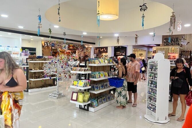 Guided Shopping Tour to Bella Mare Store (Cigars, Chocolate, Rum and Souvenirs) - Final Thoughts: Is This Tour Worth It?