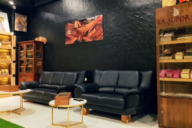 Guided Shopping Tour to WordMart Souvenirs - Round Trip Transport - Who Should Consider This Tour?