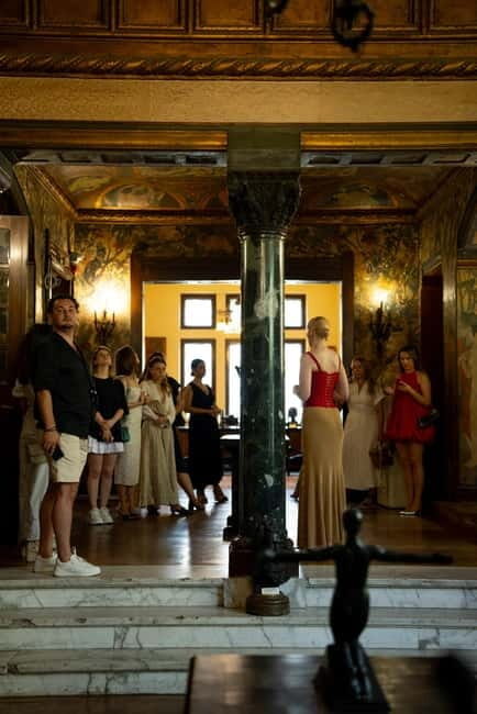 Guided Tour at Museum Frederic and Cecilia Cutescu Storck - Who Should Consider This Tour?