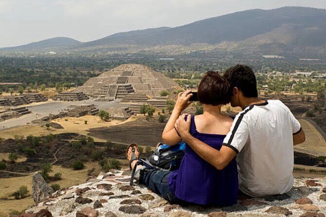 Guided Tour in Teotihuacan with Cave Breakfast and Transportation - The Overall Experience