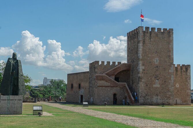 Guided Tour in the Colonial Zone of Santo Domingo - FAQs