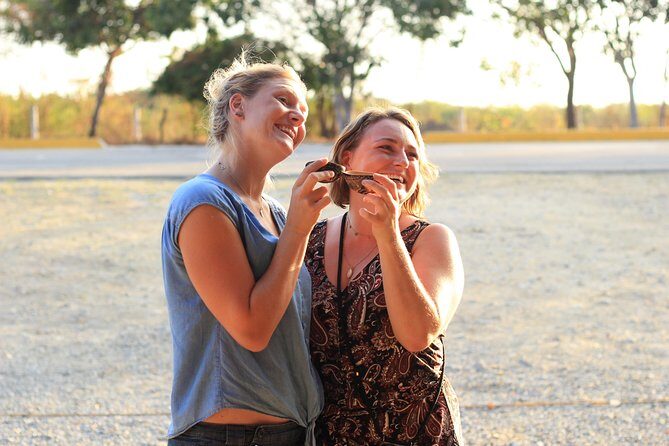Guided tour of an ancestral Mezcal distillery with transport - Key Points