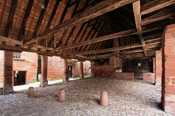 Guided Tour of Collonges La Rouge - Architectural Highlights