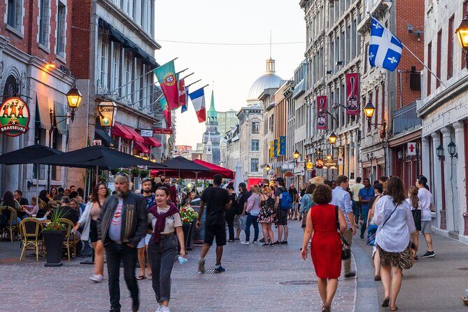 Guided tour of Old Montreal followed by a boat cruise EN - An In-Depth Look at the Tour