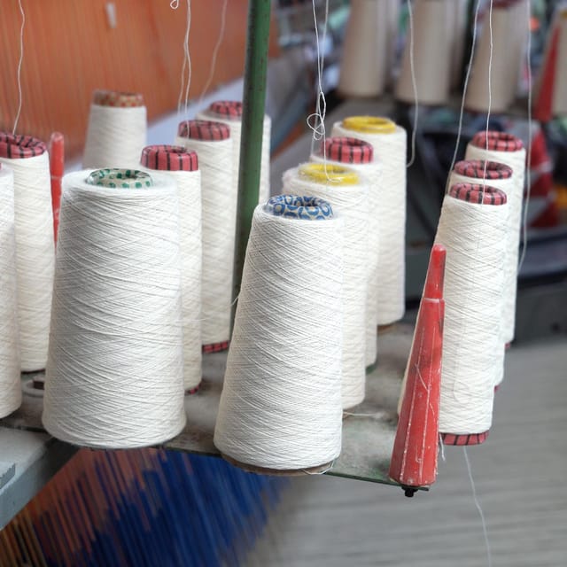 Guided Tour of Our Textile Laboratory and Practical Test - Weaving Process Insights