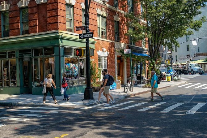 Guided Tour of Soho, Greenwich Village and Meatpacking District - Booking and Cancellation Policy