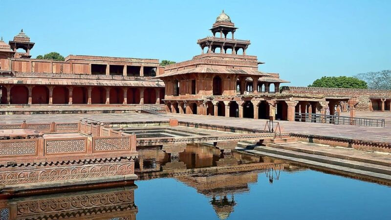 Guided Tour of Taj Mahal, Agra Fort and Fatehpur Sikri - Itinerary Details