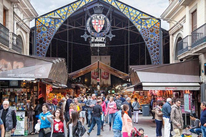 Guided Tour of the Gothic Quarter - Walking Through Medieval Barcelona