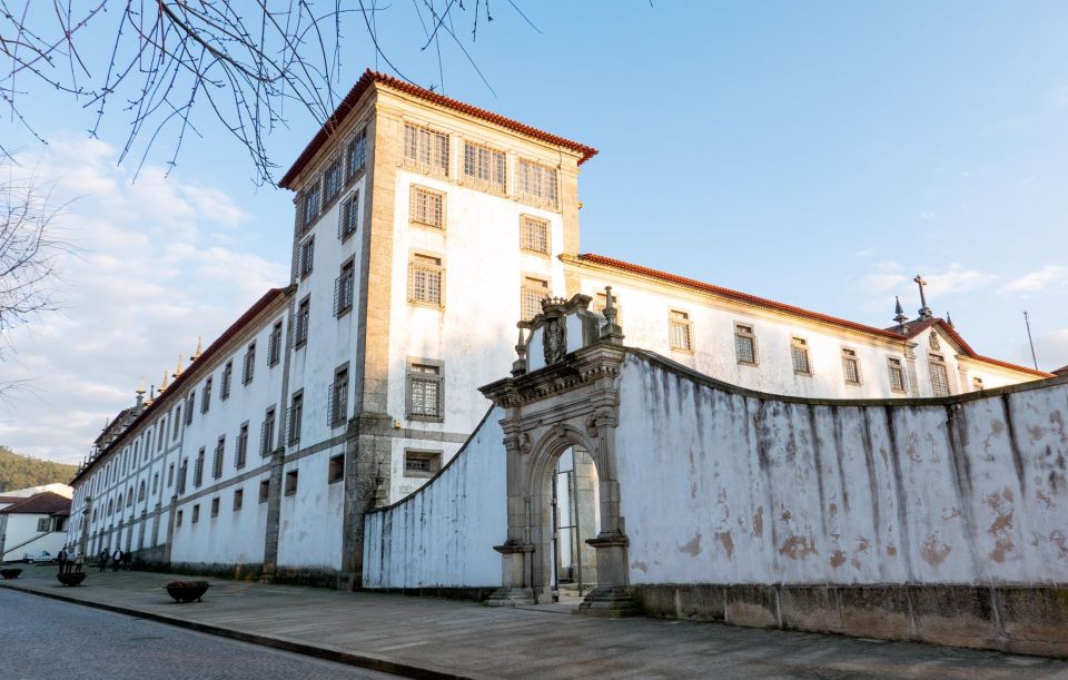 Guided Tour of the Historic Center of Vila De Arouca - Frequently Asked Questions