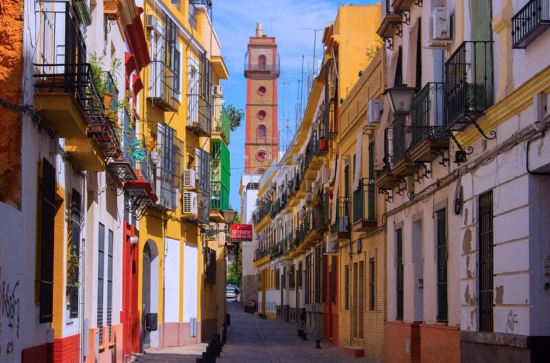 Guided Tour of the Macarena Neighborhood - Cultural Significance and Attractions