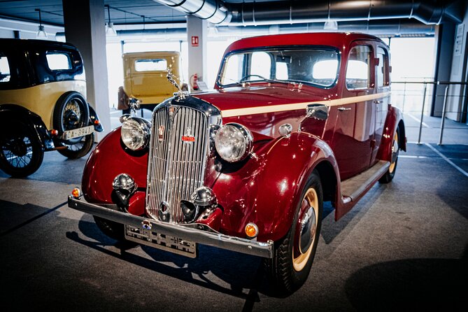 Guided Tour of the Motor Museum With Limousine Transportation - Positive Traveler Feedback