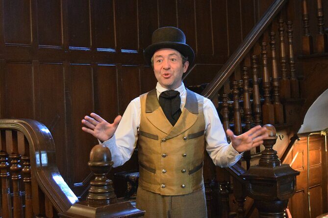 Guided Tour of the Quebec Garrison Club - A Close-Up Look at the Guided Tour of the Quebec Garrison Club