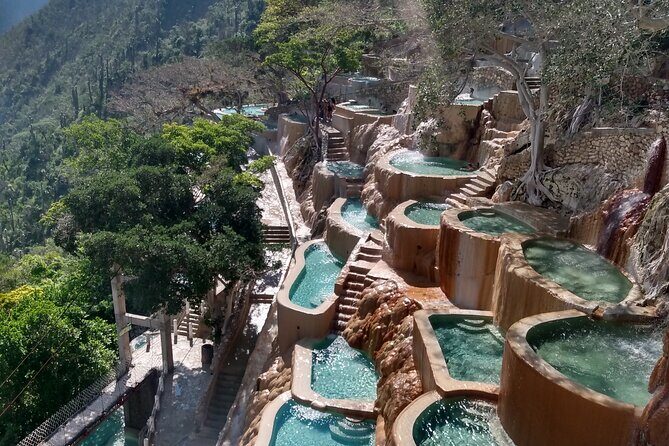 Guided Tour of the Spectacular Grottoes of Tolantongo - Introduction