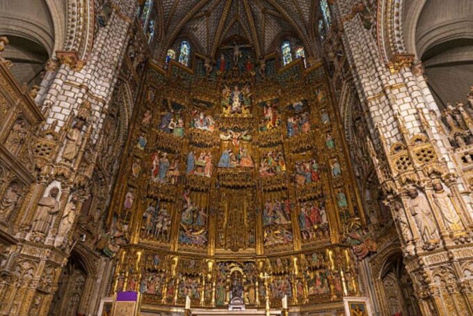 Guided Tour of the Toledo Cathedral (Input Included) - Renowned Artists and Artworks