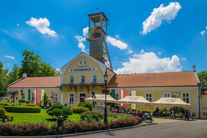 Guided Tour of the Wieliczka Salt Mine and Transfer From Krakow - Exploring the UNESCO-Listed Salt Mine