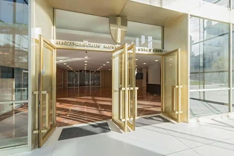 Guided tour of Vienna - Introduction: An Efficient Window into Vienna  