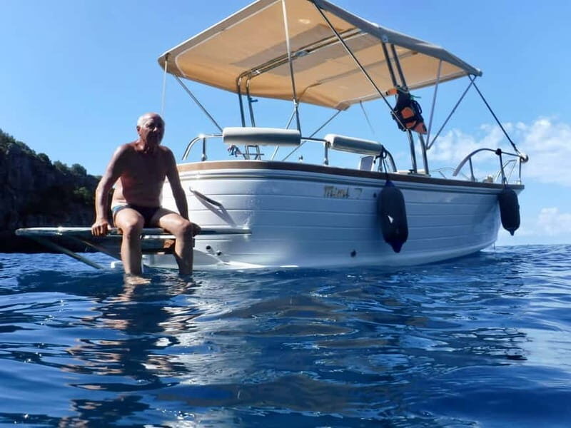 Guided tour on private boat Cinque Terre Private Boat - Introduction