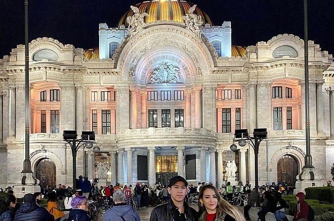 Guided Tour Visiting Historical Monuments at Night - Who Should Consider This Tour?