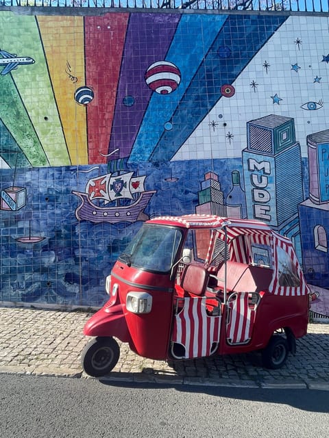 Guided tuk tuk tour in Lisbon's old neighborhoods - Exploring Lisbon’s Old Neighborhoods in a Tuk Tuk  