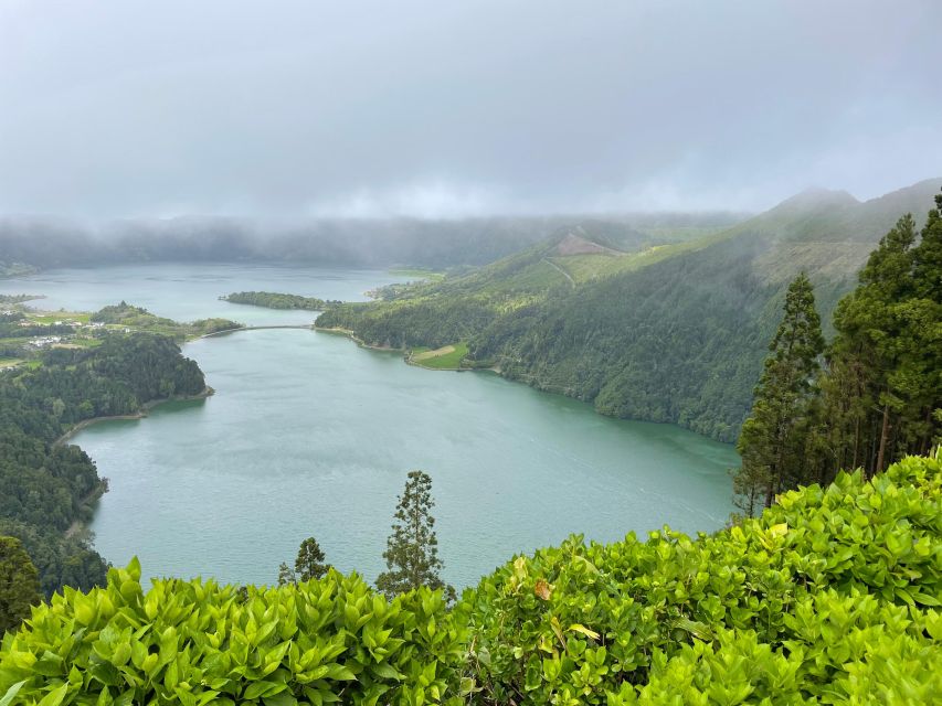 Guided Van Tour Sete Cidades, Lagoa Do Fogo – Volcanic Lakes - Tour Duration and Group Size
