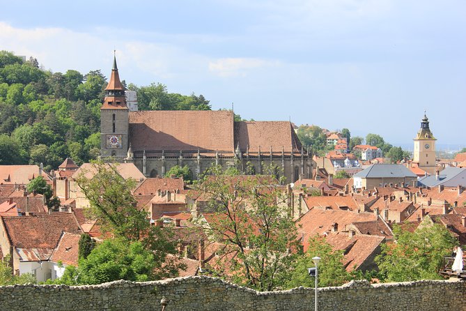 Guided Visit in Spanish to the Medieval Center of Brasov (Native Spanish Guide). - Accessibility Information