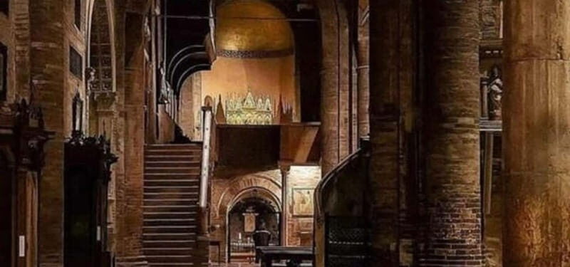 Guided visit to Modena Cathedral: a film in stone - Exploring Modena Cathedral: The Heart of a City