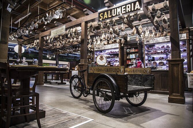 Guided Walking Tour in Bologna - An In-Depth Look at the Tour