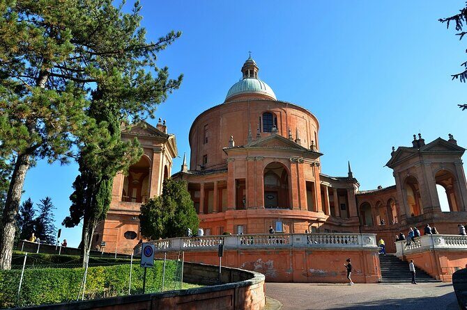 Guided Walking Tour in Bologna - FAQ